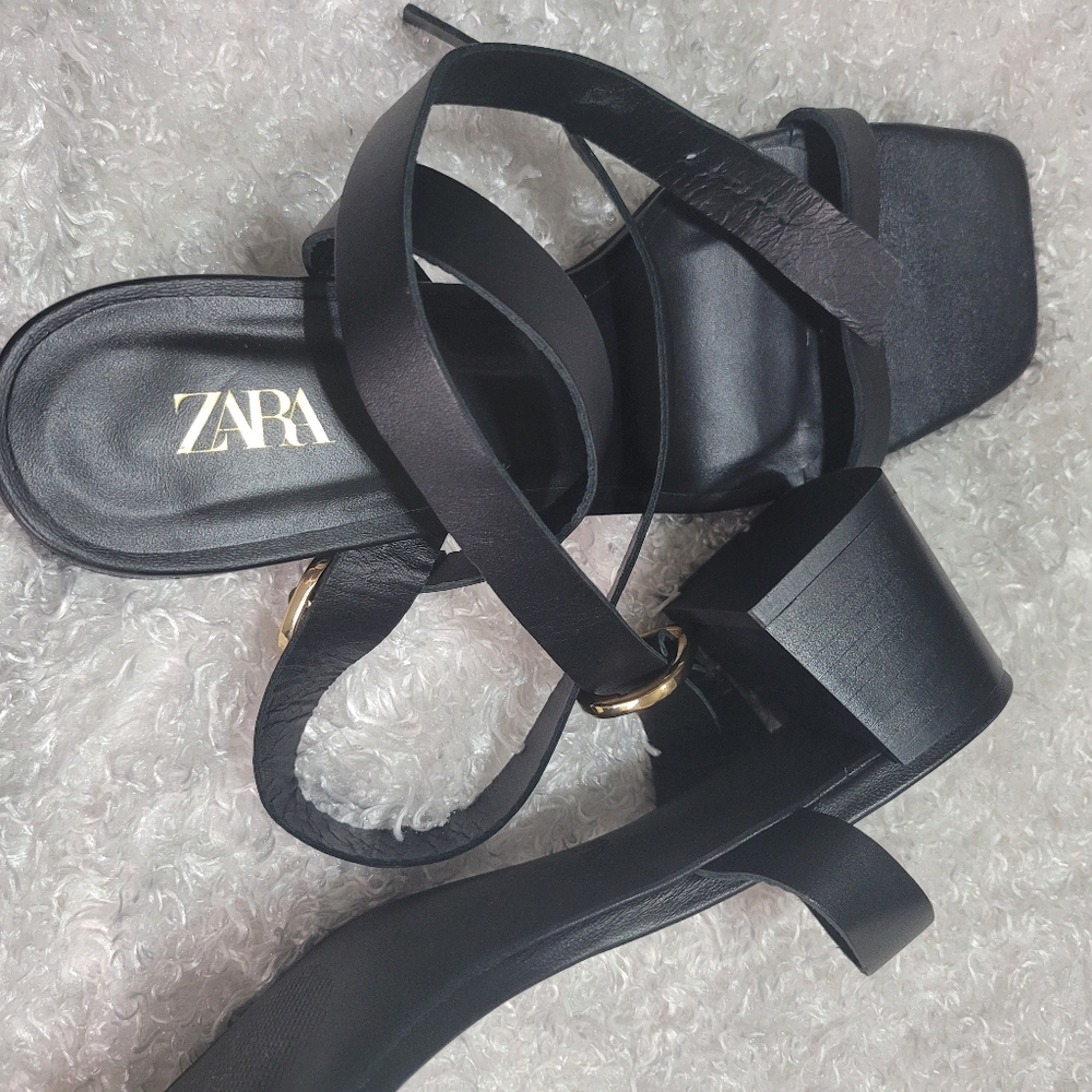 Sandals - Picture 5 of 7